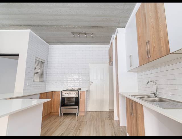 3 BEDROOM DUPLEX TO LET IN COSMOSRAND